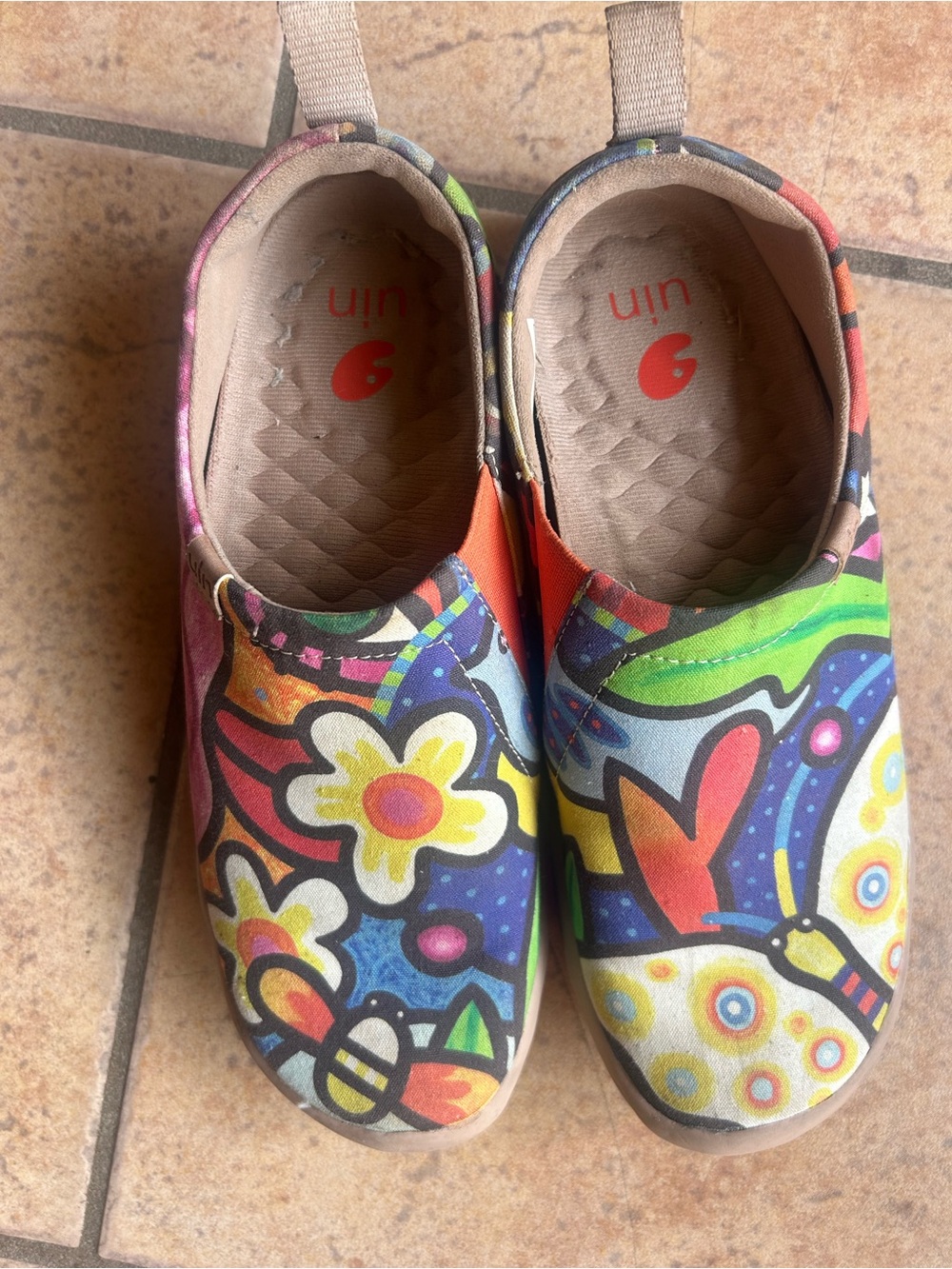 UIN painted colorful travel shoes . Hand painted. Can buy on Amazon for 185$.